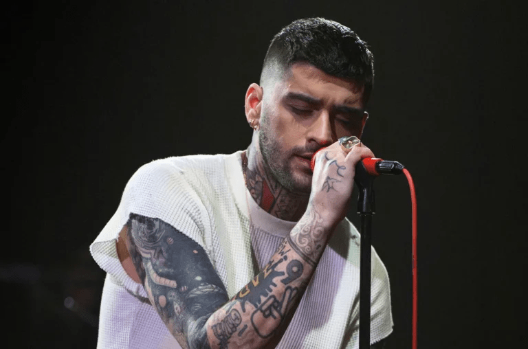 Zayn Malik Batalkan Seluruh Tur KONNAKOL AS Usai Dirawat di RS